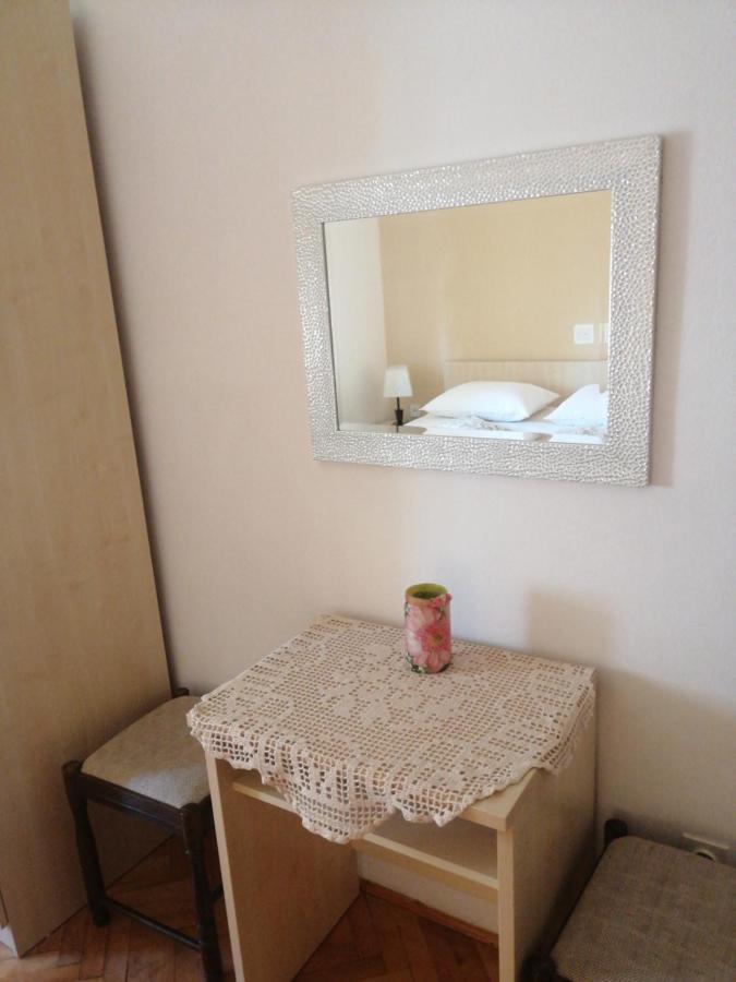 Apartments Jasna Раб Екстериор снимка